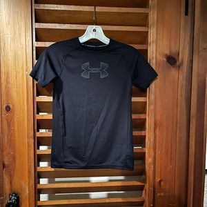Under Armour short sleeve heat gear